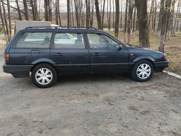 Авто Volkswagen Passat Variant 1992 № 8555161