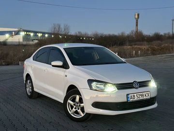 Авто Volkswagen Polo 2012 № 8555257