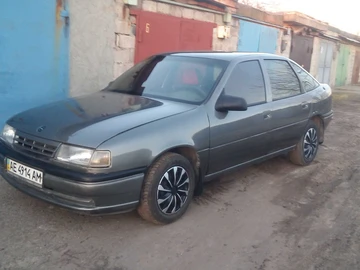Авто Opel Vectra 1990 № 8555292