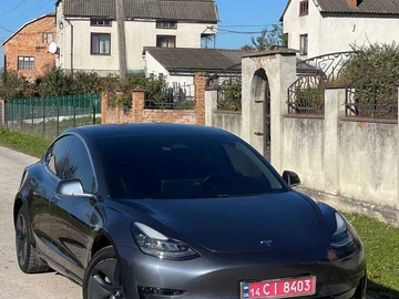 Авто Tesla Model 3 2023 № 8555301