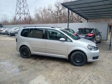 Авто Volkswagen Touran 2011 № 8555470
