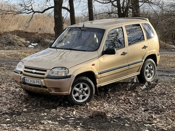 Авто Chevrolet Niva 2004 № 8555487