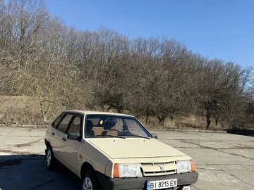 Авто ВАЗ 2109 1988 № 8555543