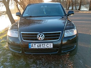 Авто Volkswagen Touareg 2004 № 8555574