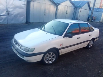Авто Volkswagen Passat Sedan 1995 № 8555575