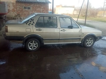 Авто Volkswagen Jetta 1983 № 8555593