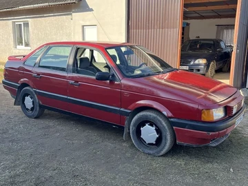 Авто Volkswagen Passat Sedan 1991 № 8555833