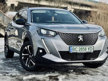 Авто Peugeot 2008 2020 № 8556066