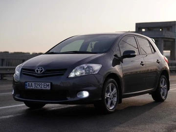 Авто Toyota Auris 2012 № 8556074