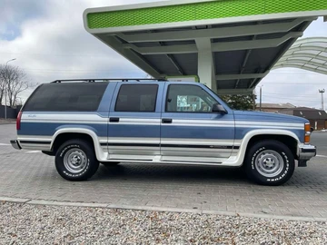 Авто Chevrolet Suburban 1994 № 8556083