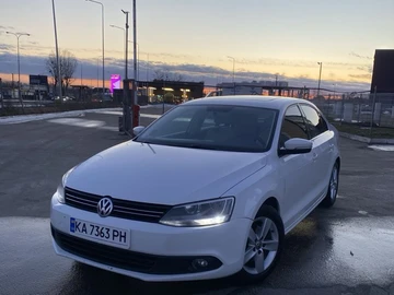 Авто Volkswagen Jetta 2013 № 8556166