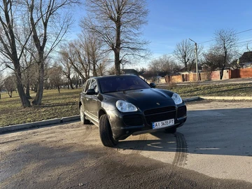 Авто Porsche Cayenne 2006 № 8556279