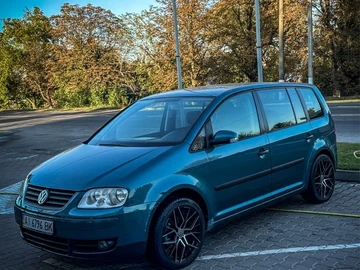 Авто Volkswagen Touran 2003 № 8556292