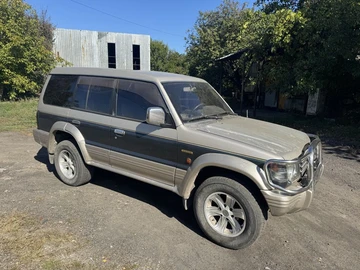 Авто Mitsubishi Pajero 1993 № 8556314