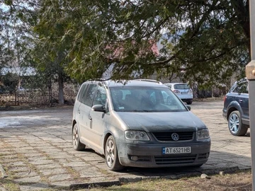 Авто Volkswagen Touran 2005 № 8556356