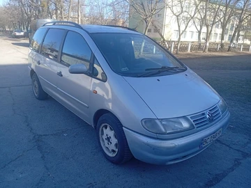 Авто Volkswagen Sharan 1999 № 8556508