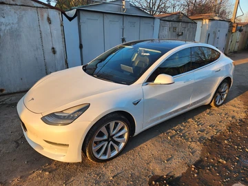 Авто Tesla Model 3 2019 № 8557368