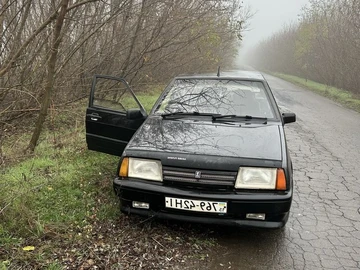 Авто ВАЗ 2109 1991 № 8557621