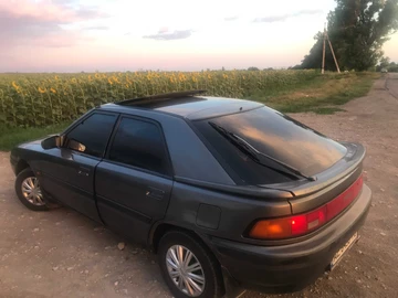 Авто Mazda 323 1992 № 8557687