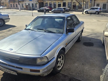 Авто Toyota Camry 1988 № 8557954
