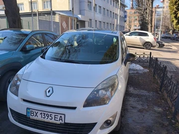 Авто Renault Grand Scenic 2011 № 8558003