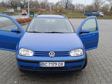 Авто Volkswagen Golf 2001 № 8558394