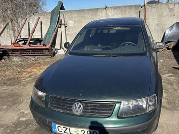 Авто Volkswagen Passat Sedan 1998 № 8558659