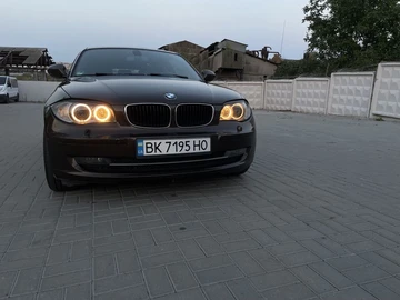 Авто BMW 1 Серия 2009 № 8558894