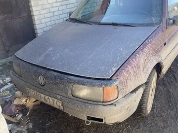 Авто Volkswagen Passat Sedan 1988 № 8559105