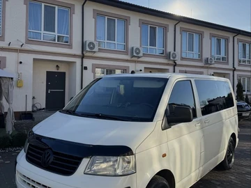 Авто Volkswagen Transporter 2007 № 8559200