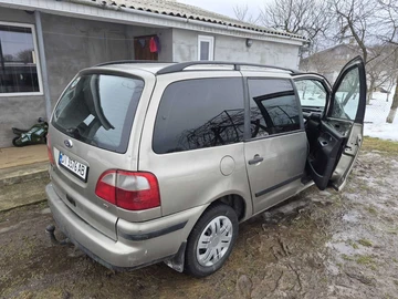 Авто Ford Galaxy 2004 № 8559224