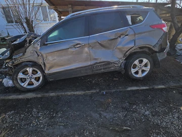 Авто Ford Kuga 2013 № 8559240