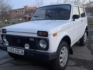 Авто ВАЗ 2121 1999 № 8559260