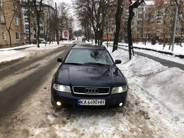 Авто Audi A4 2001 № 8559310