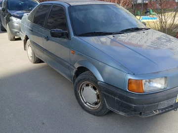 Авто Volkswagen Passat Sedan 1991 № 8559332