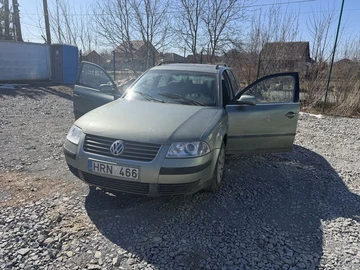 Авто Volkswagen Passat Sedan 2003 № 8559378