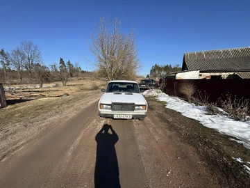 Авто ВАЗ 2107 1996 № 8559379