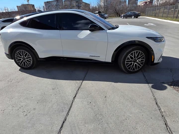Авто Ford Mustang 2024 № 8559384