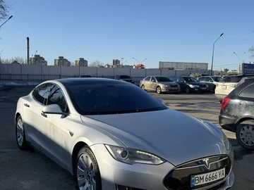 Авто Tesla Model S 2013 № 8559408