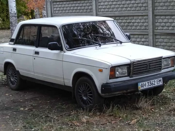 Авто ВАЗ 2107 1988 № 8559842