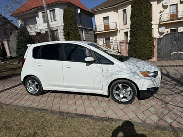 Авто Mitsubishi Colt 2010 № 8559904