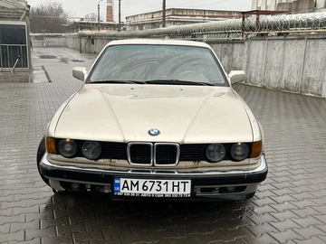 Авто BMW 7 Серия 1988 № 8560015