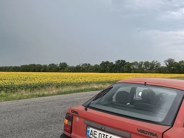 Авто Opel Vectra 1990 № 8560166