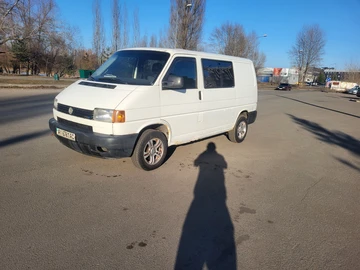 Авто Volkswagen Transporter 2002 № 8560257