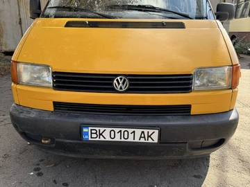 Авто Volkswagen Transporter 2000 № 8560330