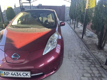 Авто Nissan Leaf 2014 № 8560333