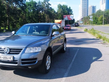 Авто Volkswagen Touareg 2004 № 8560426
