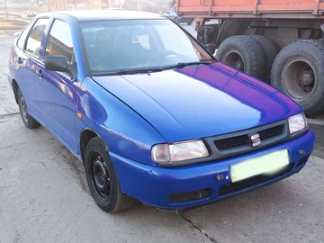 Авто SEAT Cordoba 1993 № 8560483