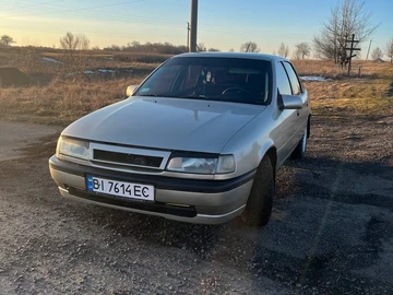 Авто Opel Vectra 1990 № 8560484