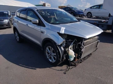 Авто Ford Escape 2017 № 8560609